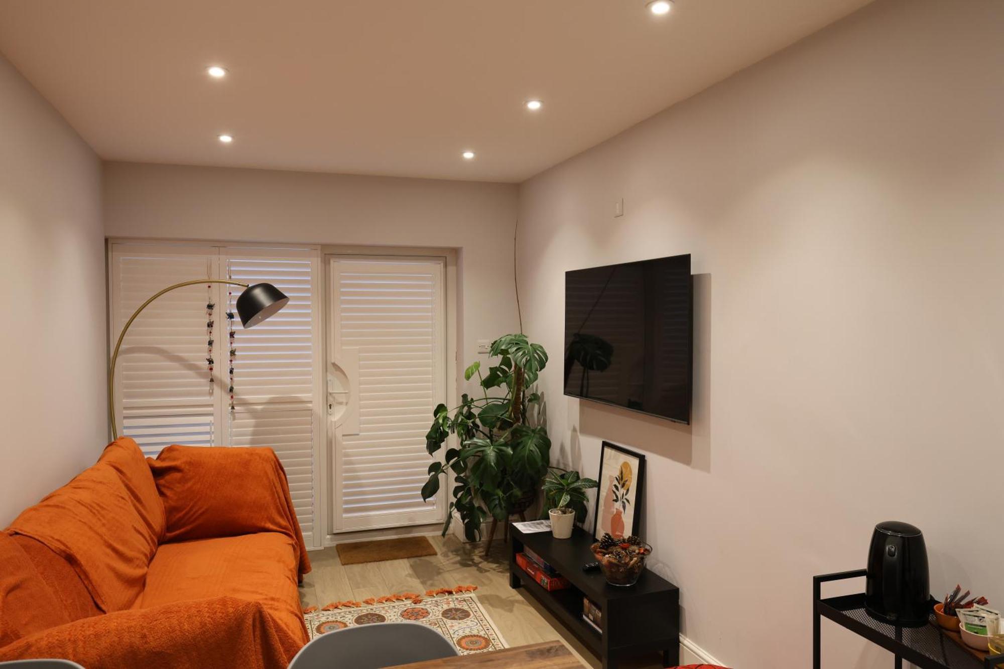 Little Vine - Beautiful Ground Floor Flat In South London *